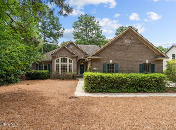 143 Longleaf Drive, West End, NC 27376