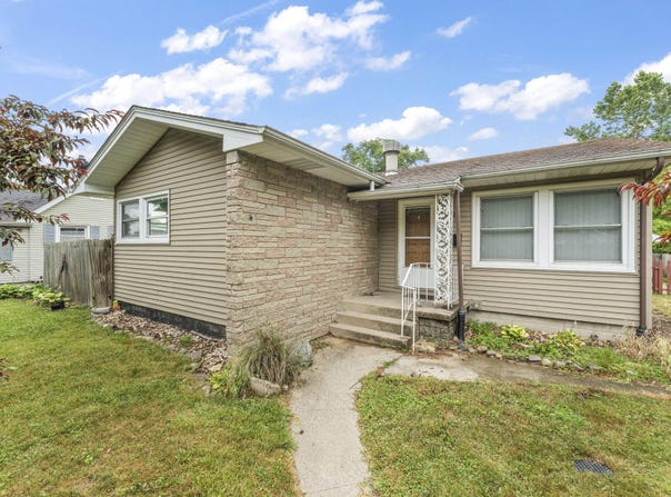 803 Water Street, Hobart, IN 46342