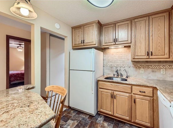 3420 Golfview Drive, Eagan, MN 55123