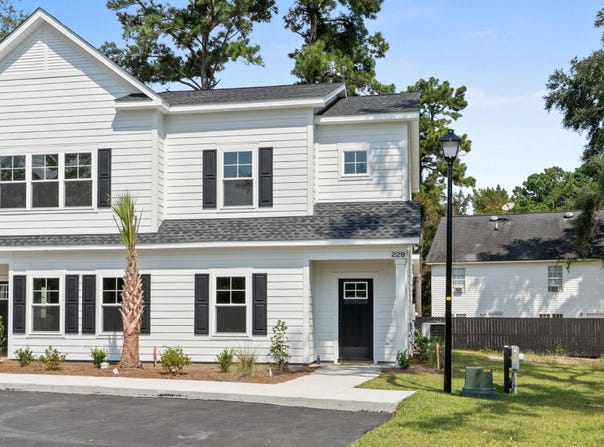 19 Graybo Ln, Pawleys Island, SC 29585