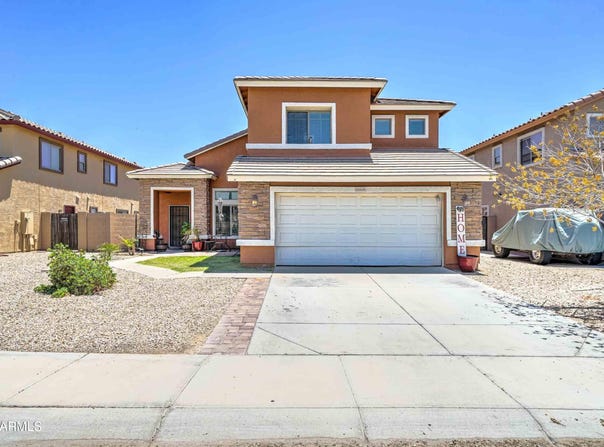 25519 W CROWN KING Road, Buckeye, AZ 85326