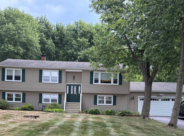 7 Palanga Road, North Branford, CT 06472