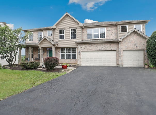 591 Barclay Drive, Bolingbrook, IL 60440