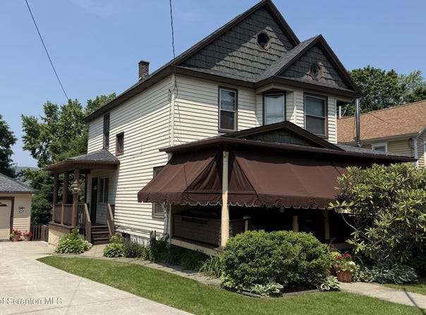 21 Archbald Street, Carbondale, PA 18407