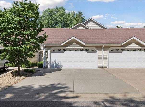 1010 Hill Court, Shoreview, MN 55126