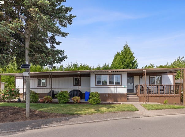 570 N 10th Ave, Cornelius, OR 97113