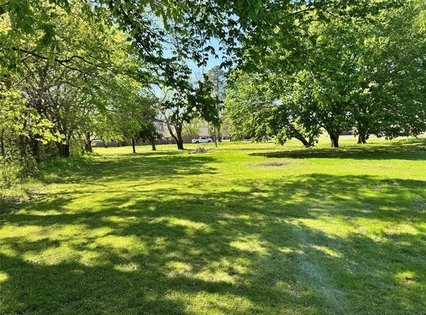 1202 Sherman Street, Tioga, TX 76271