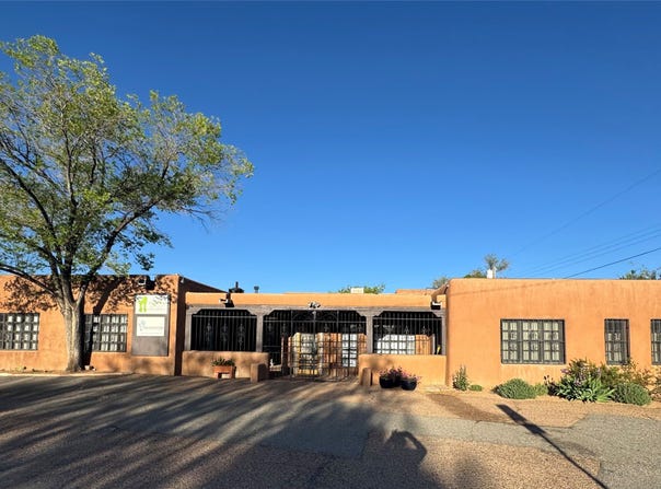 1400 Maclovia Street, Santa Fe, NM 87505