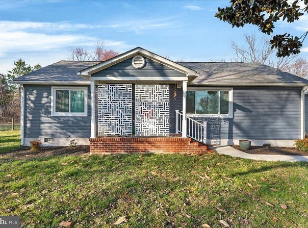 2505 W DENNEYS Road, DOVER, DE 19904