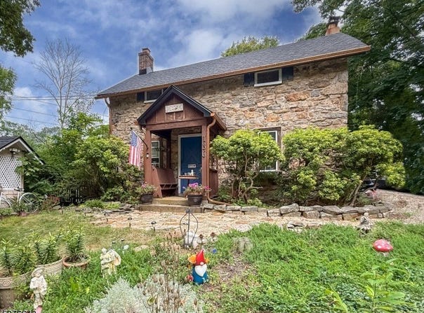 136 Drakestown Rd, Mount Olive Twp., NJ 07840-5686