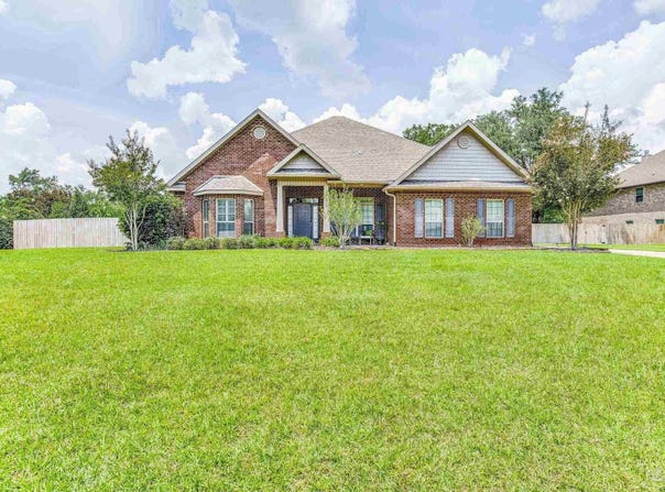 6053 Grey Moss Blvd, Pace, FL 32570
