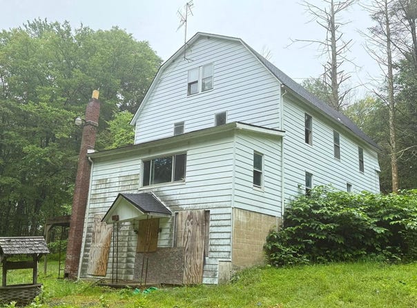 431 2ND ST, HARVEYS LAKE, PA 18618