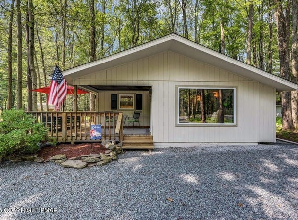 117 Tommys Lane, Pocono Lake, PA 18347