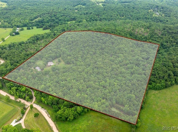 660 Upper Prairie Hollow Road, Macks Creek, MO 65786