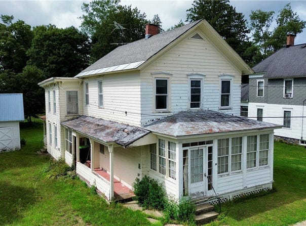 18 Howard Street, Dolgeville, NY 13329