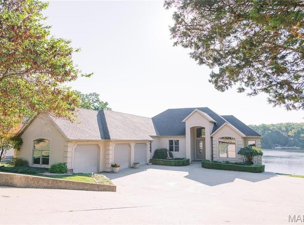 1602 Woodson Drive, Owensville, MO 65066