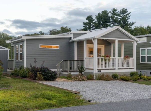 31  Strolling Easy Lane, Flat Rock, NC 28731