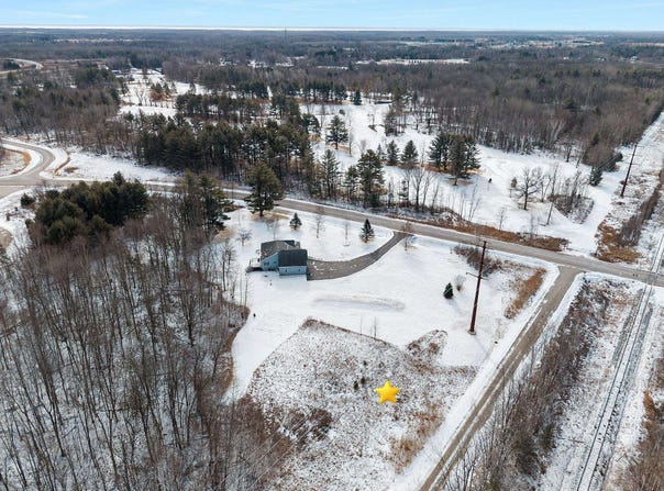 HORNICK Lane, ABRAMS, WI 54101