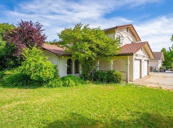 711 Teakwood Drive, Redding, CA 96003