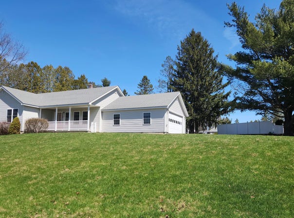 126 Silk Street Street, Brewer, ME 04412