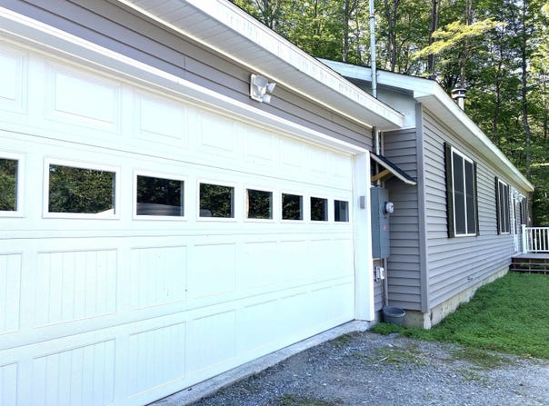47 Upper Howes Road, Wilmington, VT 05363