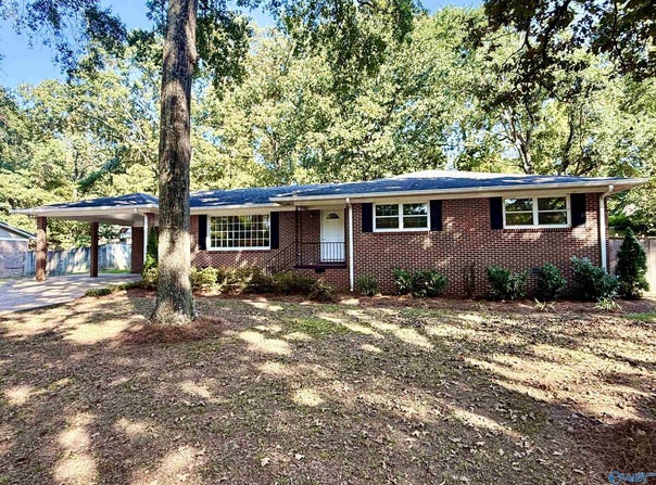 1469 Bob Jones Road, Scottsboro, AL 35769