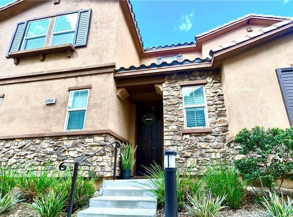 27464 Honeydew Court, Saugus, CA 91350