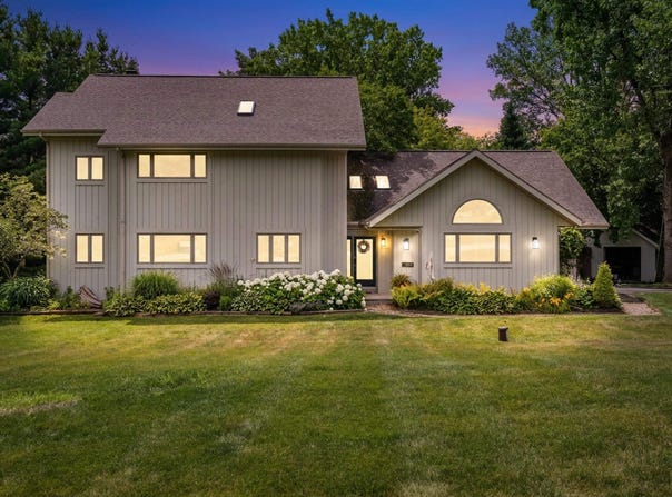 N5020 SUMMIT Drive, FOND DU LAC, WI 54937-9687