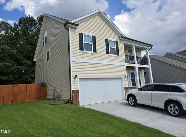 808 Heartpine Drive, Mebane, NC 27302