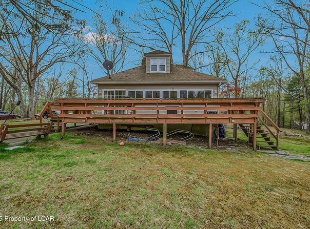 125 Pine View Ests, Mountain Top, PA 18707
