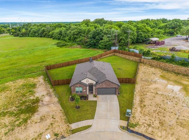 300 Heritage Grove Road, Blue Ridge, TX 75424