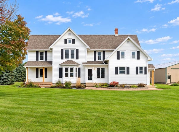 N180 ISLAND Road, NEENAH, WI 54956