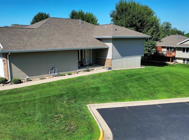 1447 Asbury Lane, Waterloo, IA 50701