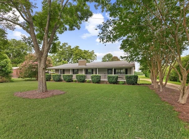 4186 Taylor Rd, Taylor, AL 36301
