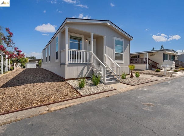 8357 Cedarwood LN, Citrus Heights, CA 95610