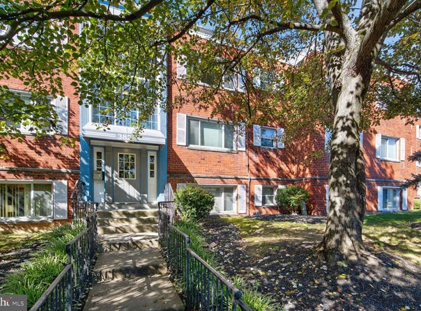 3827 HAMILTON Street, HYATTSVILLE, MD 20781