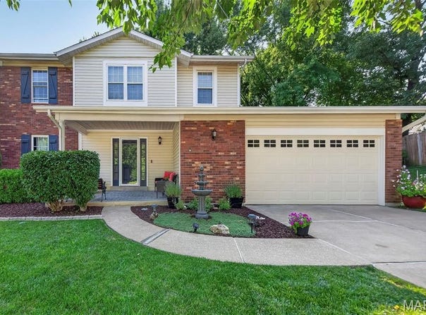 117 Meadow Ridge Court, St Peters, MO 63376