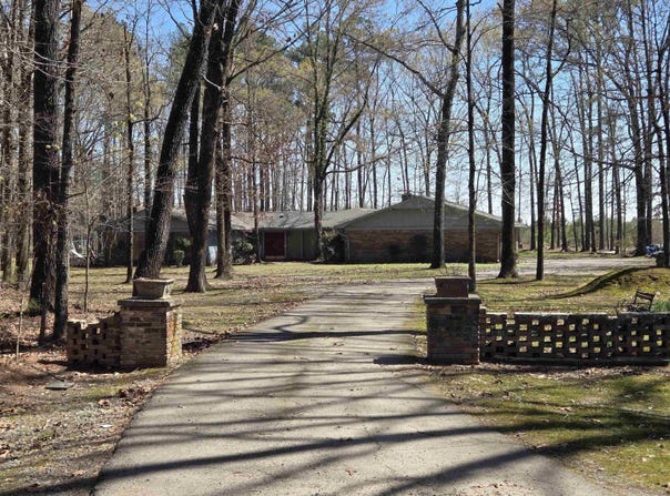 8408 Griggs Rd, Pine Bluff, AR 71603
