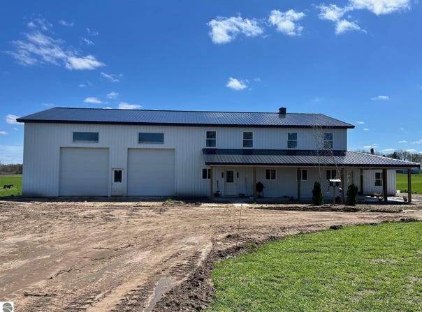 5195 CHIEF ROAD, BRETHREN, MI 49619