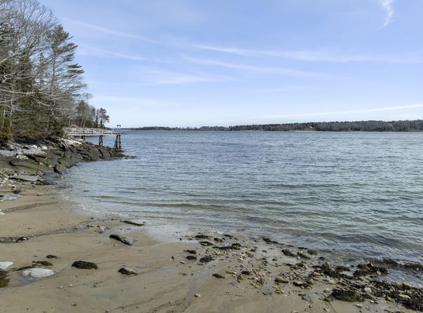 31 Viking Way, Bristol, ME 04539