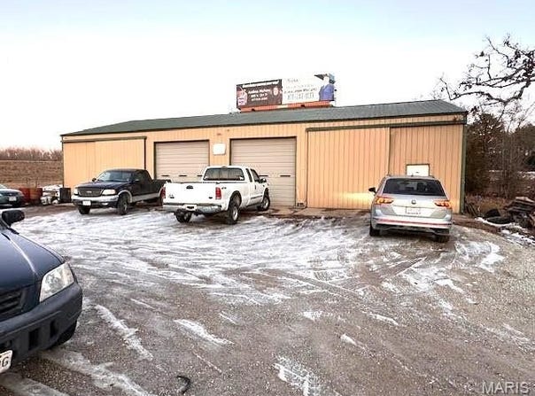 1618 County Road 2950, Mountain View, MO 65548