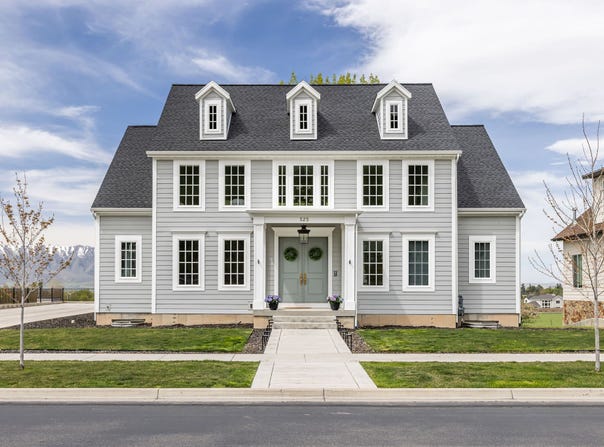 525 N 400 E, Providence, UT 84332