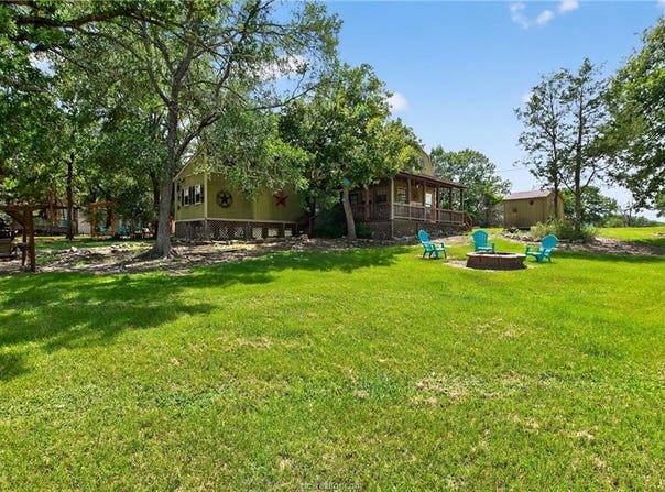 702 Birch Hollow Drive, Somerville, TX 77879