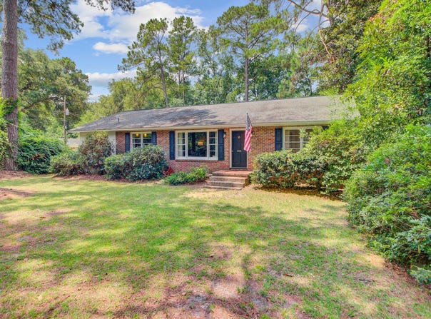 206 Country Club Boulevard, Summerville, SC 29483