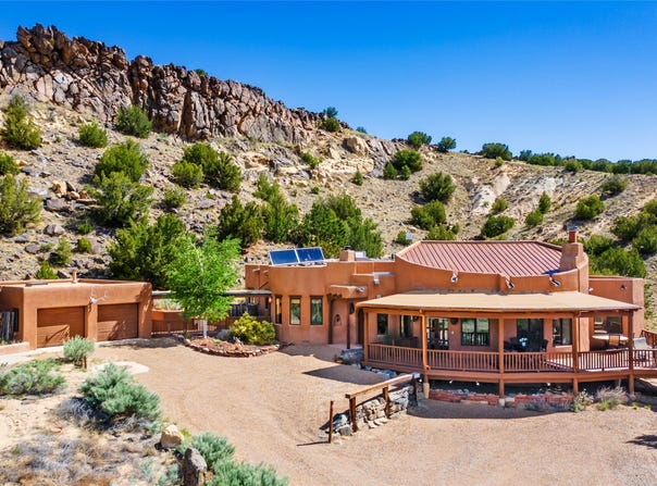 769 Camino Los Abuelos, Galisteo, NM 87540