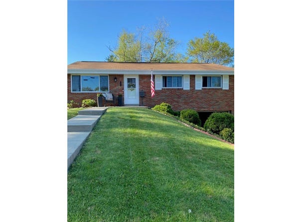 225 Main Blvd, Ross Twp, PA 15237