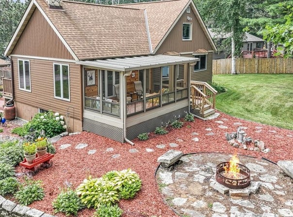 N11887 PRATT RD, Elcho, WI 54428