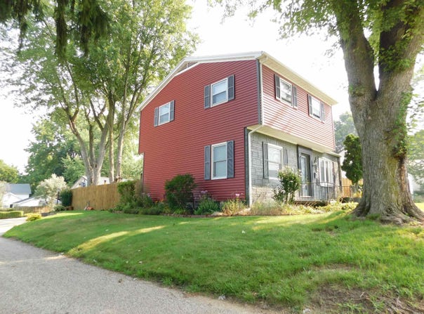618 W Winona Ave, Warsaw, IN 46580