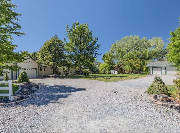 120 E Laramie Drive, Reno, NV 89521