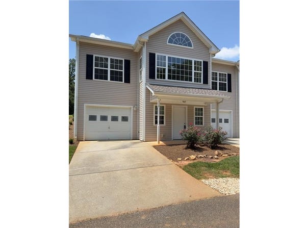 118 Pointe Circle, Dahlonega, GA 30533